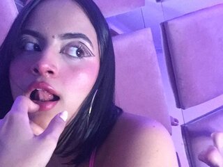 AntoniaMill webcam shows livejasmin